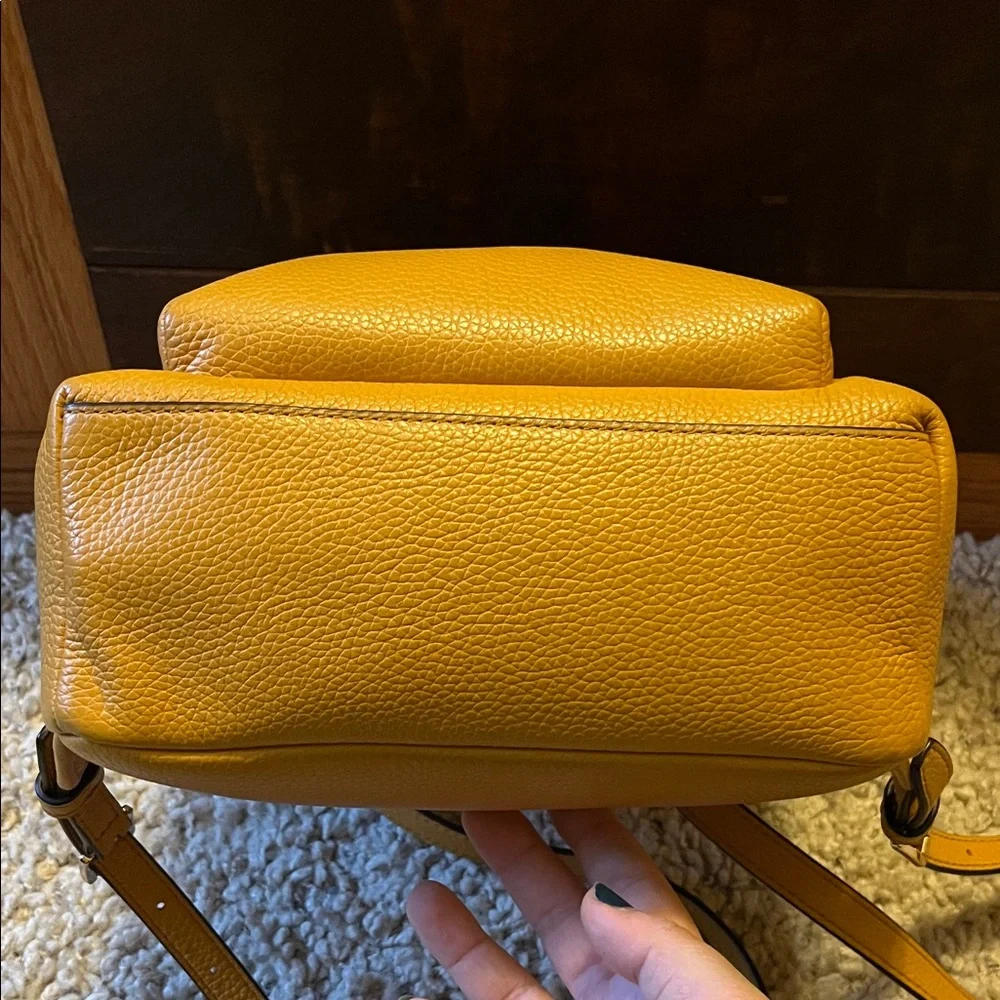 Michael Kors ‘Erin’ Medium Leather Backpack - Picture 7 of 12